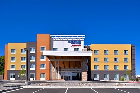 Fairfield Inn & Suites Farmington