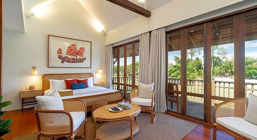 Syama Ayudhya, Residence & Café