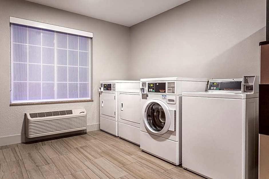 Holiday Inn Express Hotel & Suites Eau Claire North By IHG