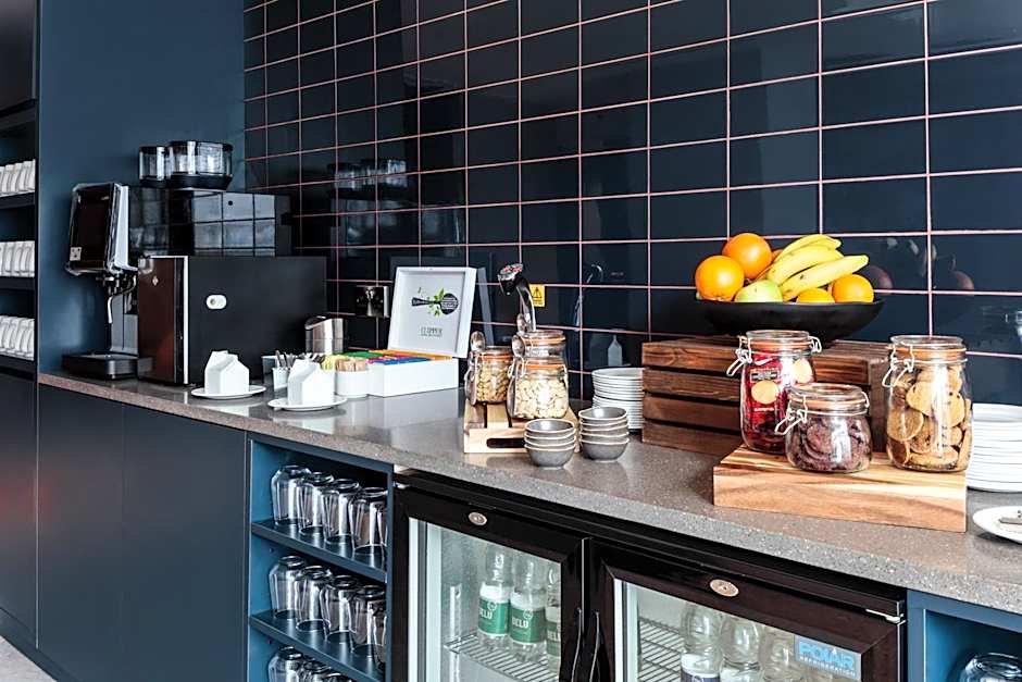 Holiday Inn London-Heathrow Bath Road By IHG