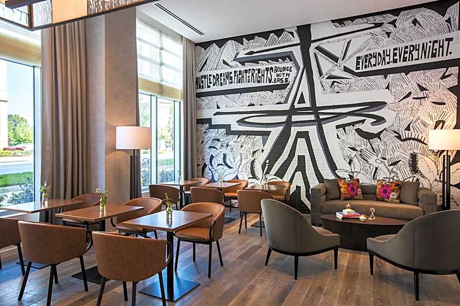 Renaissance by Marriott Atlanta Airport Gateway Hotel