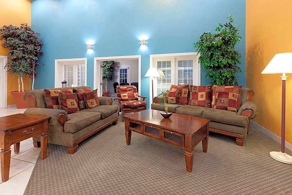 Extend-a-Suites - Extended Stay, I-40 Amarillo West