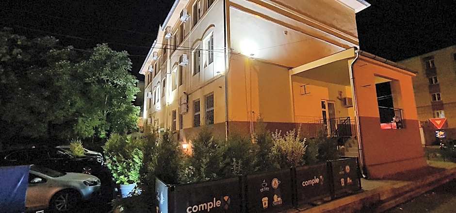 compleX living aparthotel