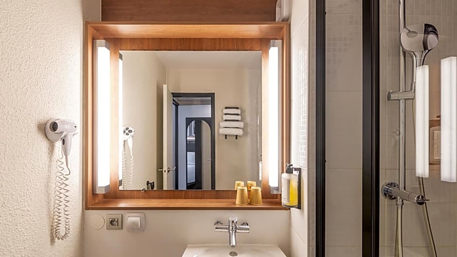 Campanile PRIME - Paris Bobigny