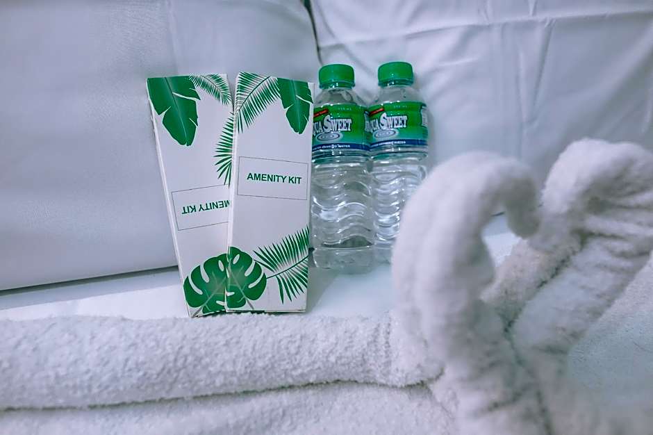 RedDoorz near Mariners Legazpi