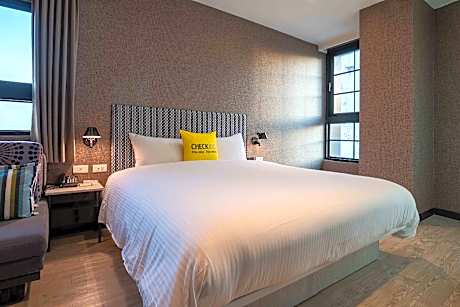 CHECK inn Taichung Ziyou