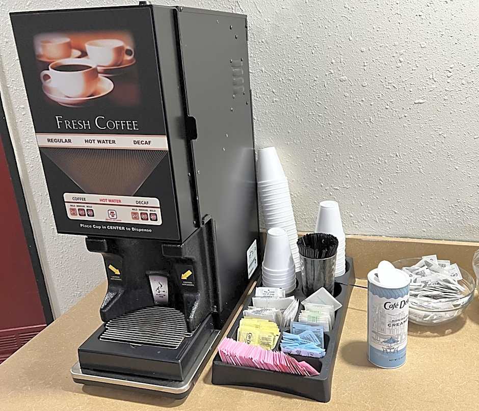 Red Roof Inn & Suites Indianapolis Airport