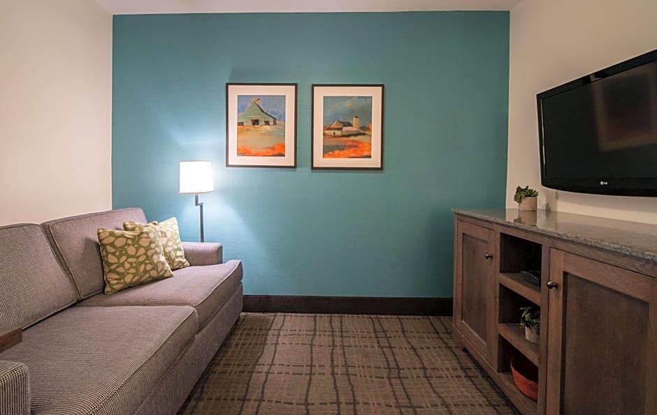 Best Western Plus University Park Inn & Suites