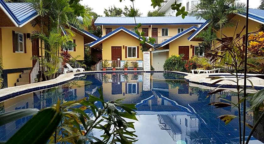 Blue Lagoon Inn & Suites