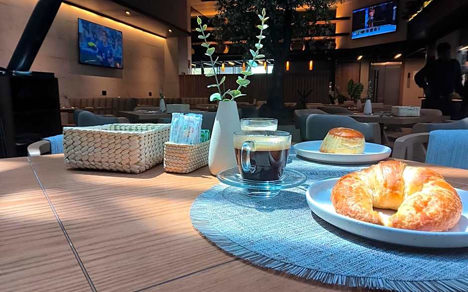 Hotel Block Suites