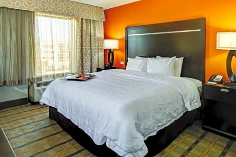 Hampton Inn and Suites Columbus, MS