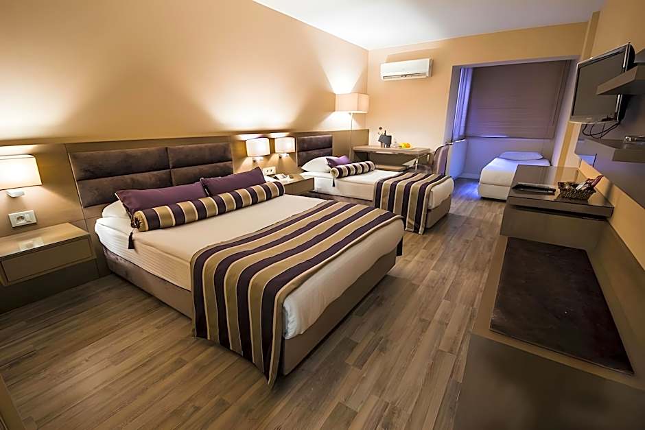 The New Hotel Zeybek