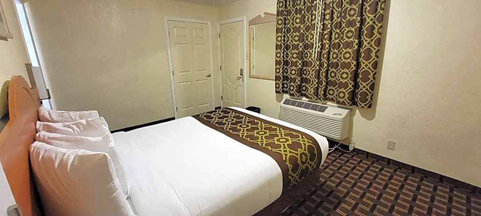 Riverside Inn & Suites Santa Cruz