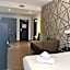 Catone District Hotel