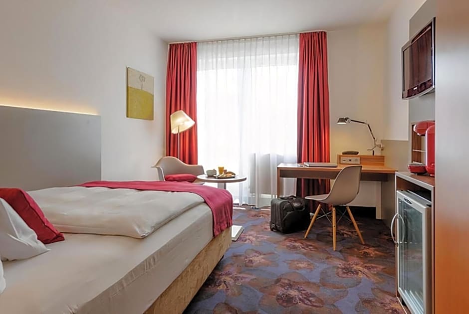 PLAZA INN Regensburg