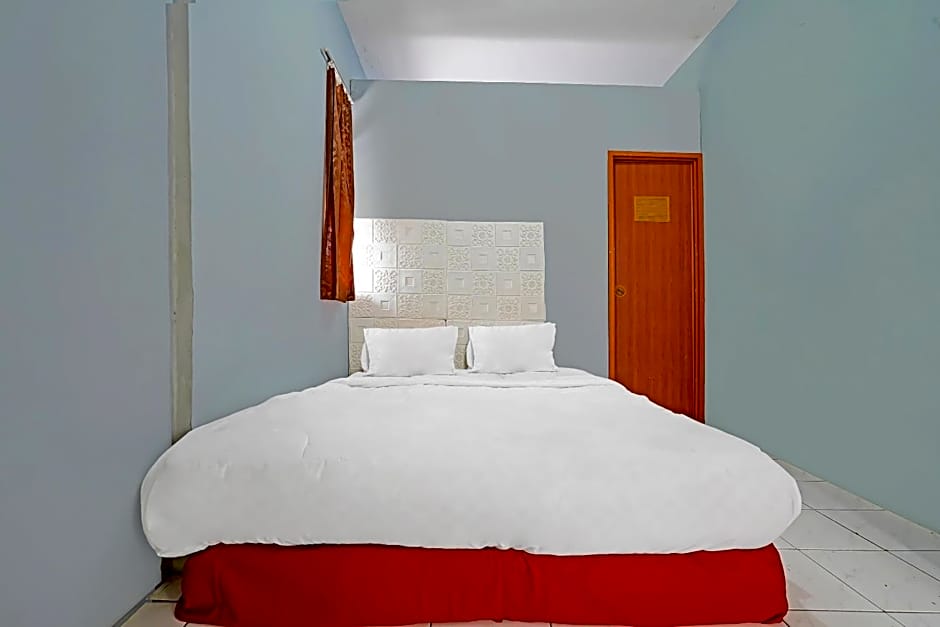 OYO Life 92694 Kost Nino