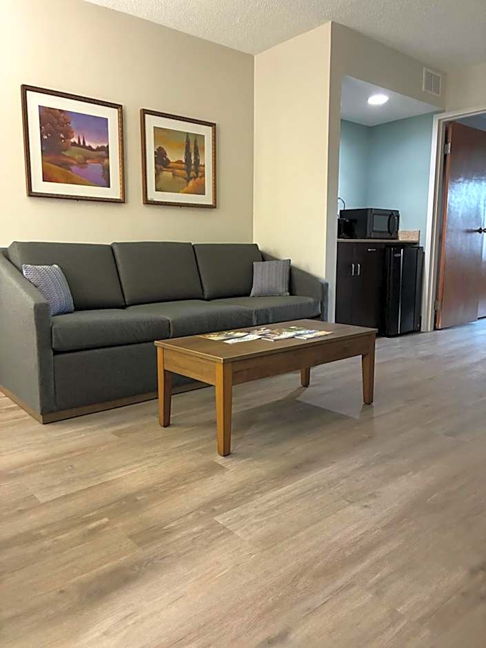 Euro-Suites Hotel