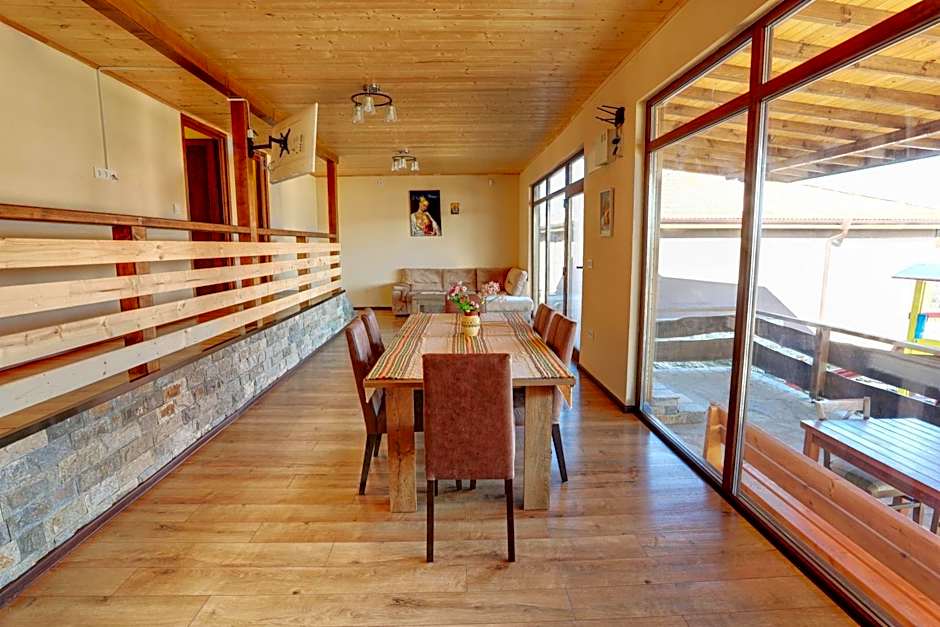 Етно комплекс "Поп Грую Бански"