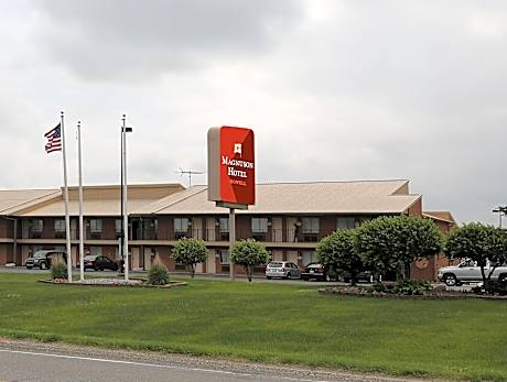 Magnuson Hotel Howell
