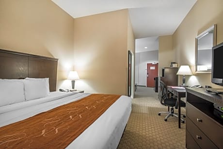 King Suite - Accessible/Non-Smoking