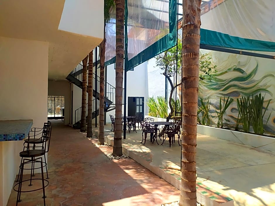 Oxi Hotel