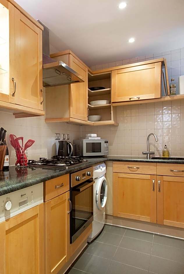 Spacious 1 bed Sloane Square