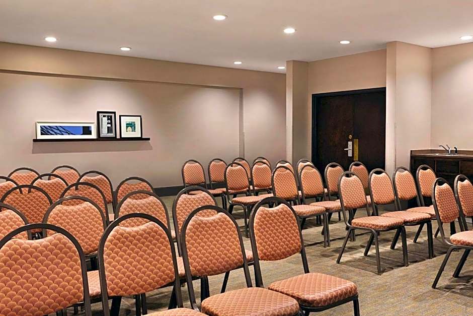 Country Inn & Suites by Radisson, Bryant (Little Rock), AR