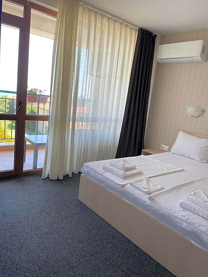 Lozenets View Hotel