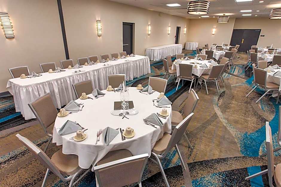DoubleTree by Hilton Neenah
