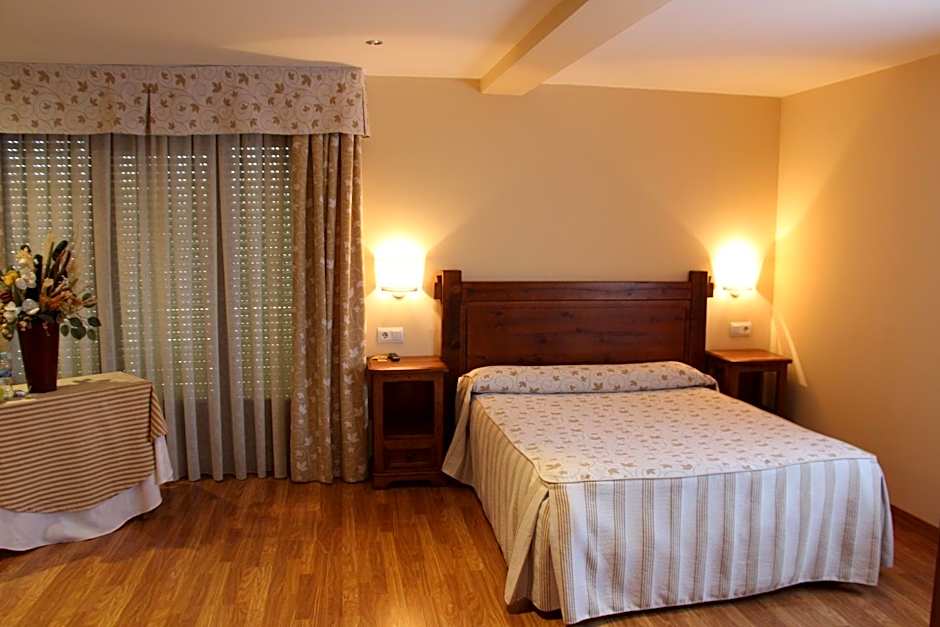 Aparthotel Tres Caminos