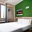 Green Class Hotel Astoria