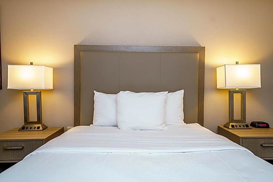 Wingate by Wyndham Brunswick GA / I-95