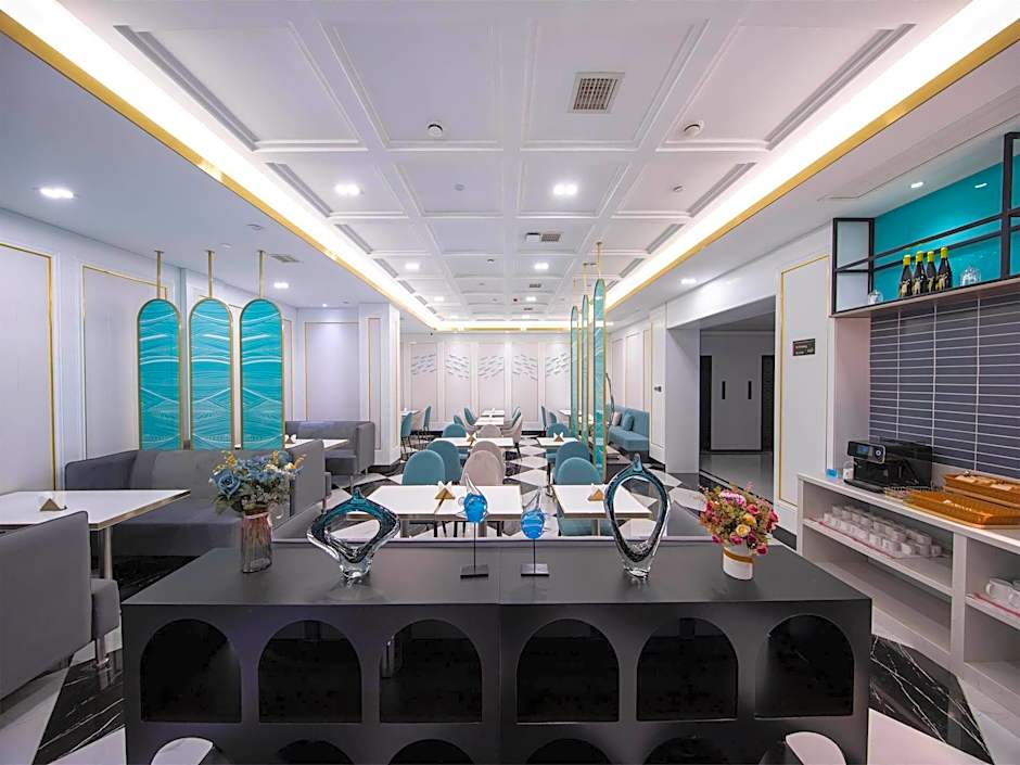 Xana Deluxe  Hotel Qingdao Beer Street Zhongshan Park