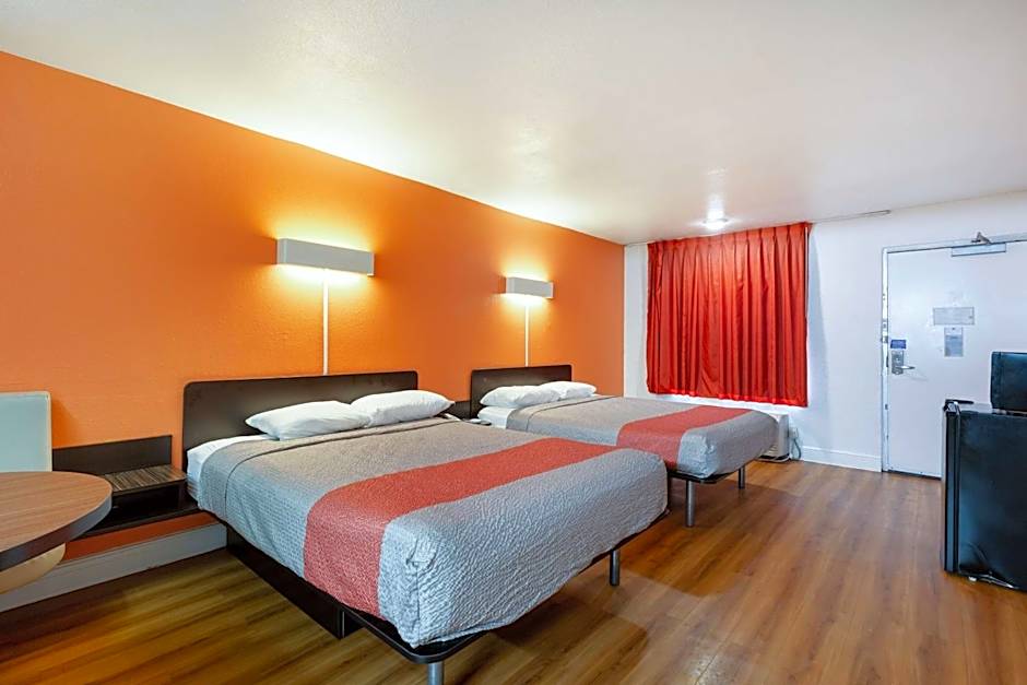 Motel 6-Houston, TX - East