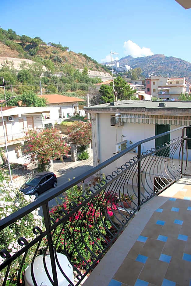ChrisMare Hotel