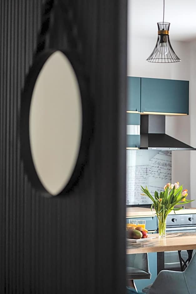 PEAK Aparthotel - Old Town - by CityHost