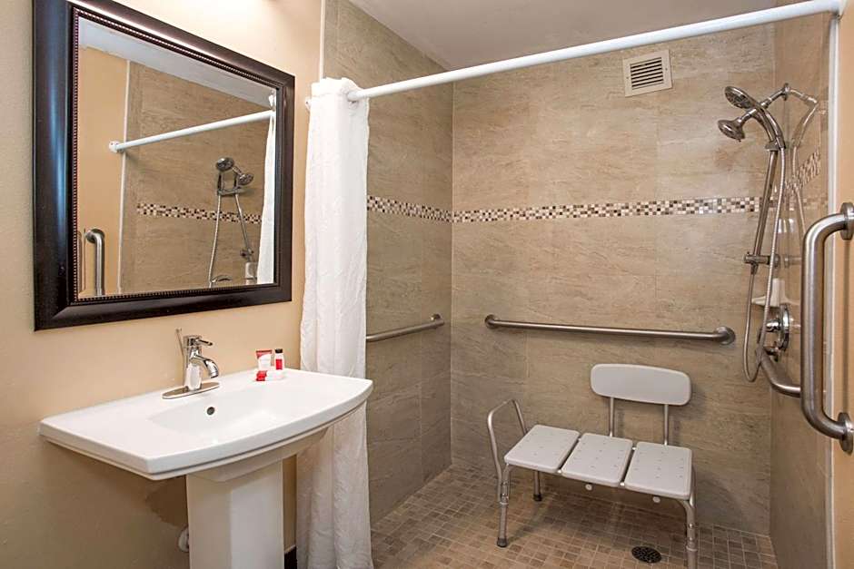 Days Inn by Wyndham Sarasota Bay