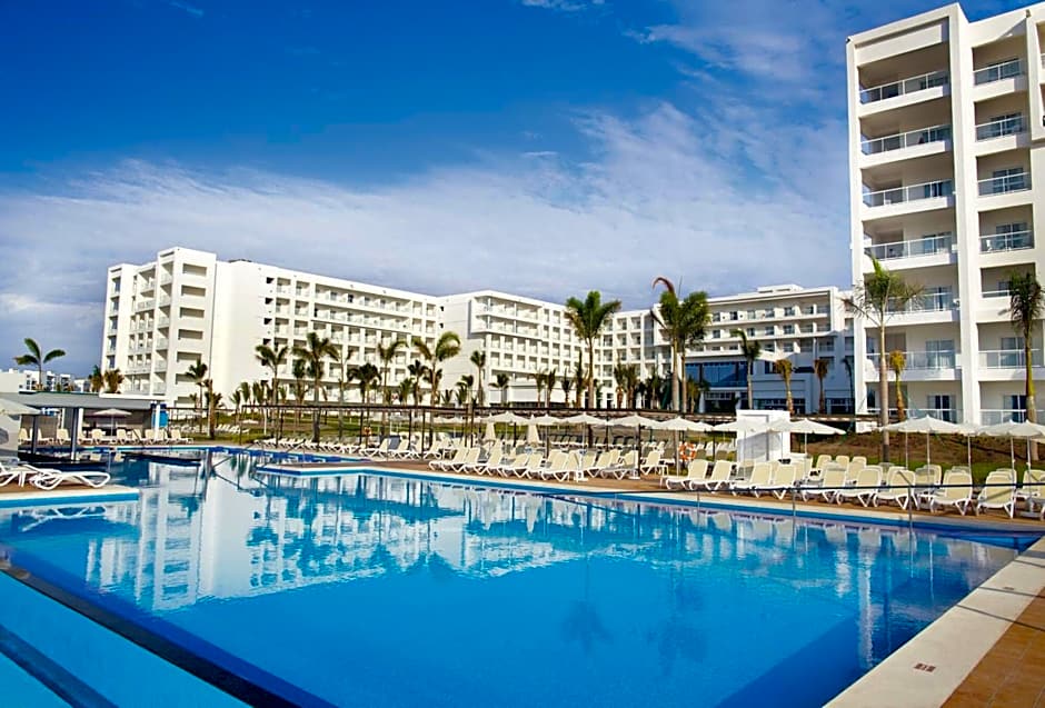 Riu Playa Blanca - All Inclusive