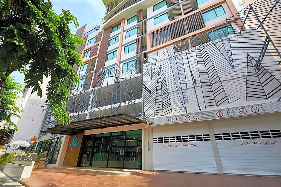 Samyan Serene Hotel