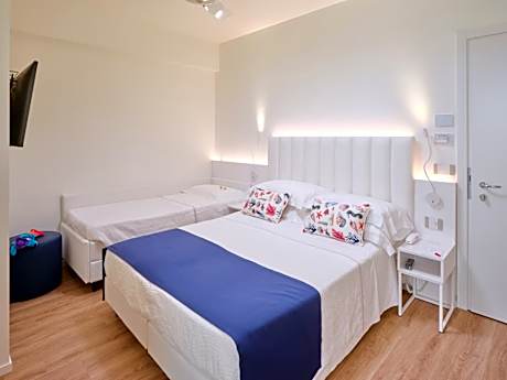 UNA HOTELS Imperial Beach Hotel