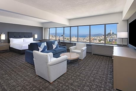 Junior King Suite with Bay View