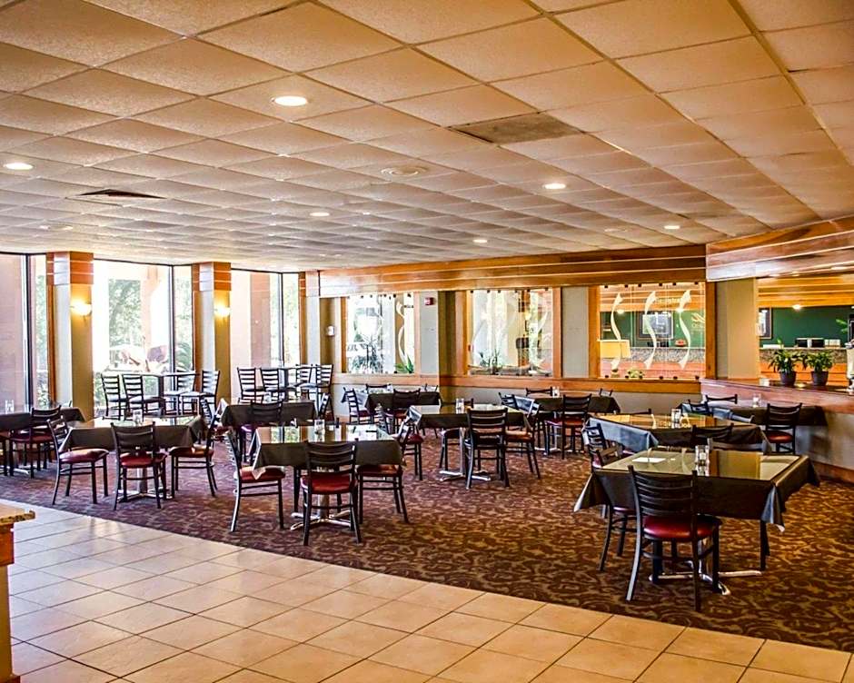 Quality Inn & Suites Pensacola