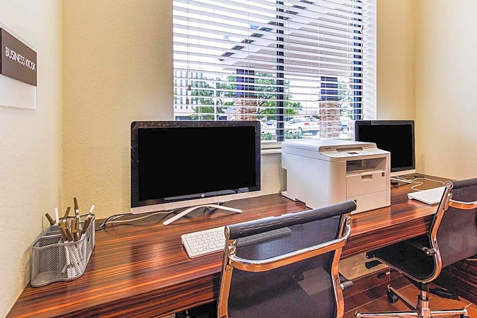 Sleep Inn Dallas Love Field-Medical District