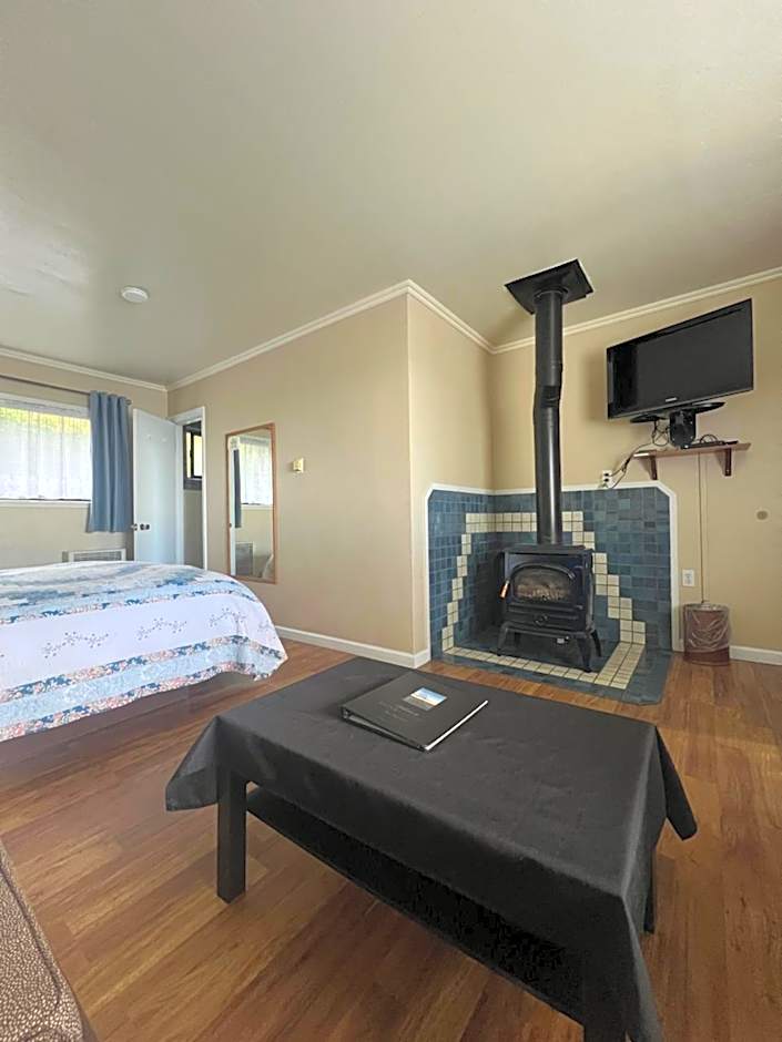 Ocean Cove Lodge