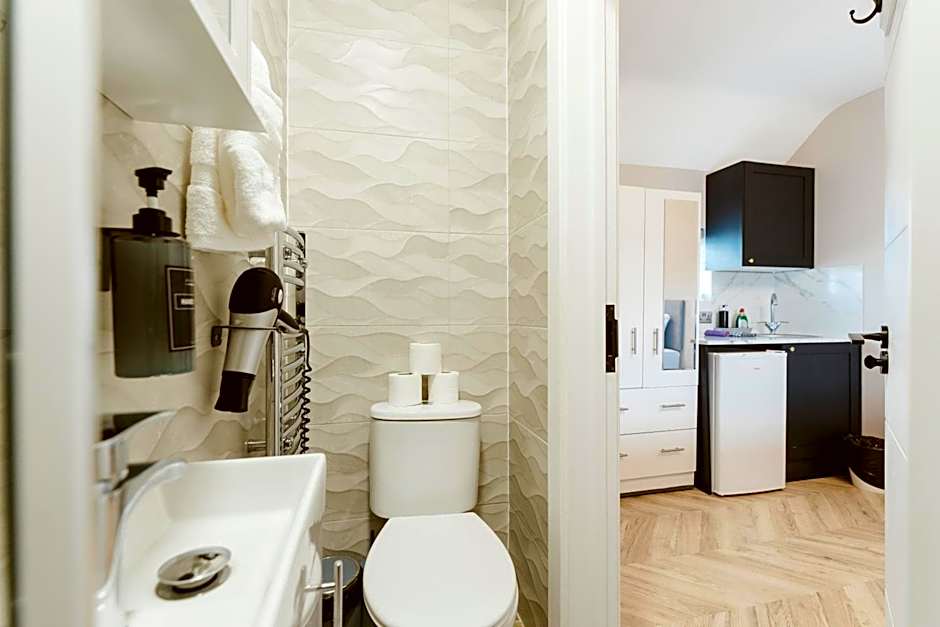 West Drayton Self Contained Studios