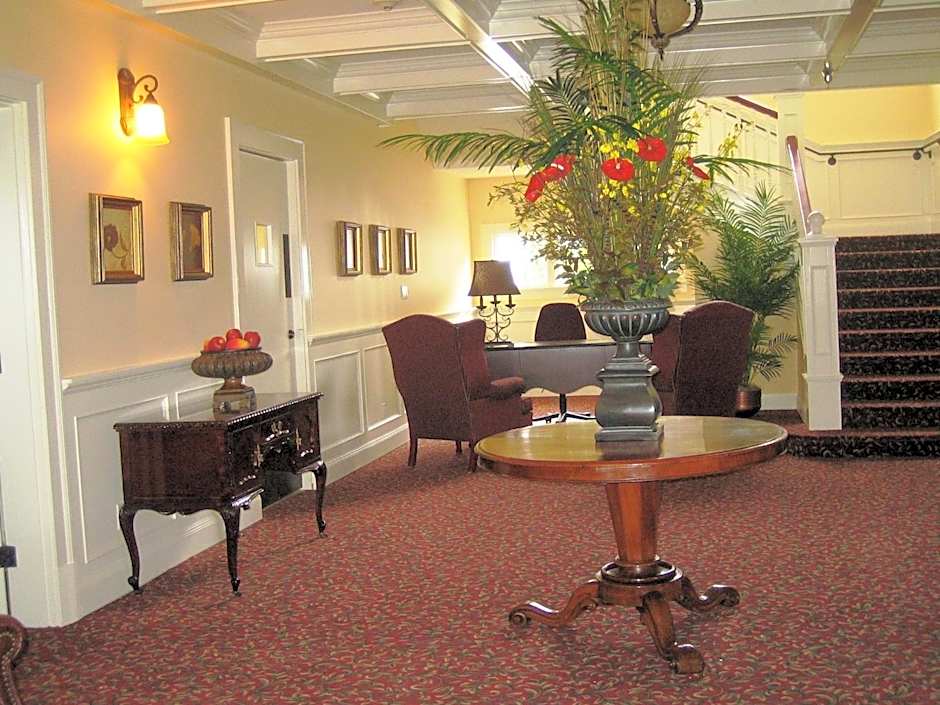 Crown Mansion Boutique Hotel & Villas