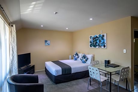 One-Bedroom Apartment with Spa Bath