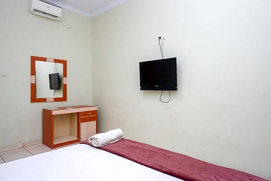 Urbanview Hotel Platinum Parepare