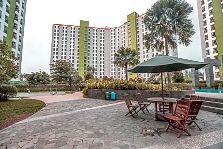OYO 498 Green Lake View Ciputat