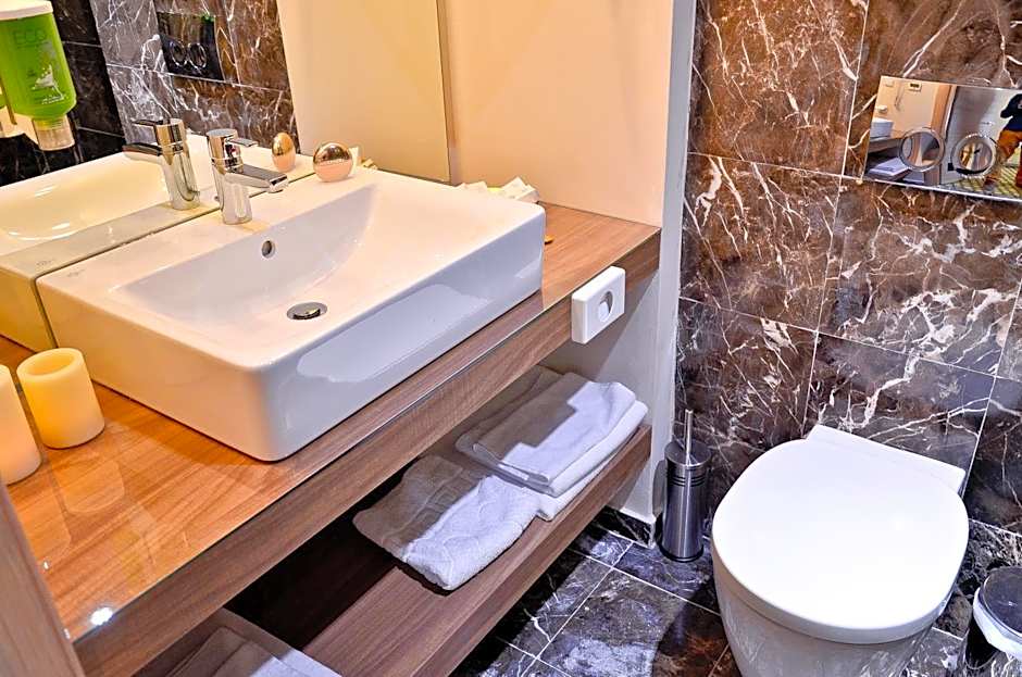 Hotel Capitolina City Chic
